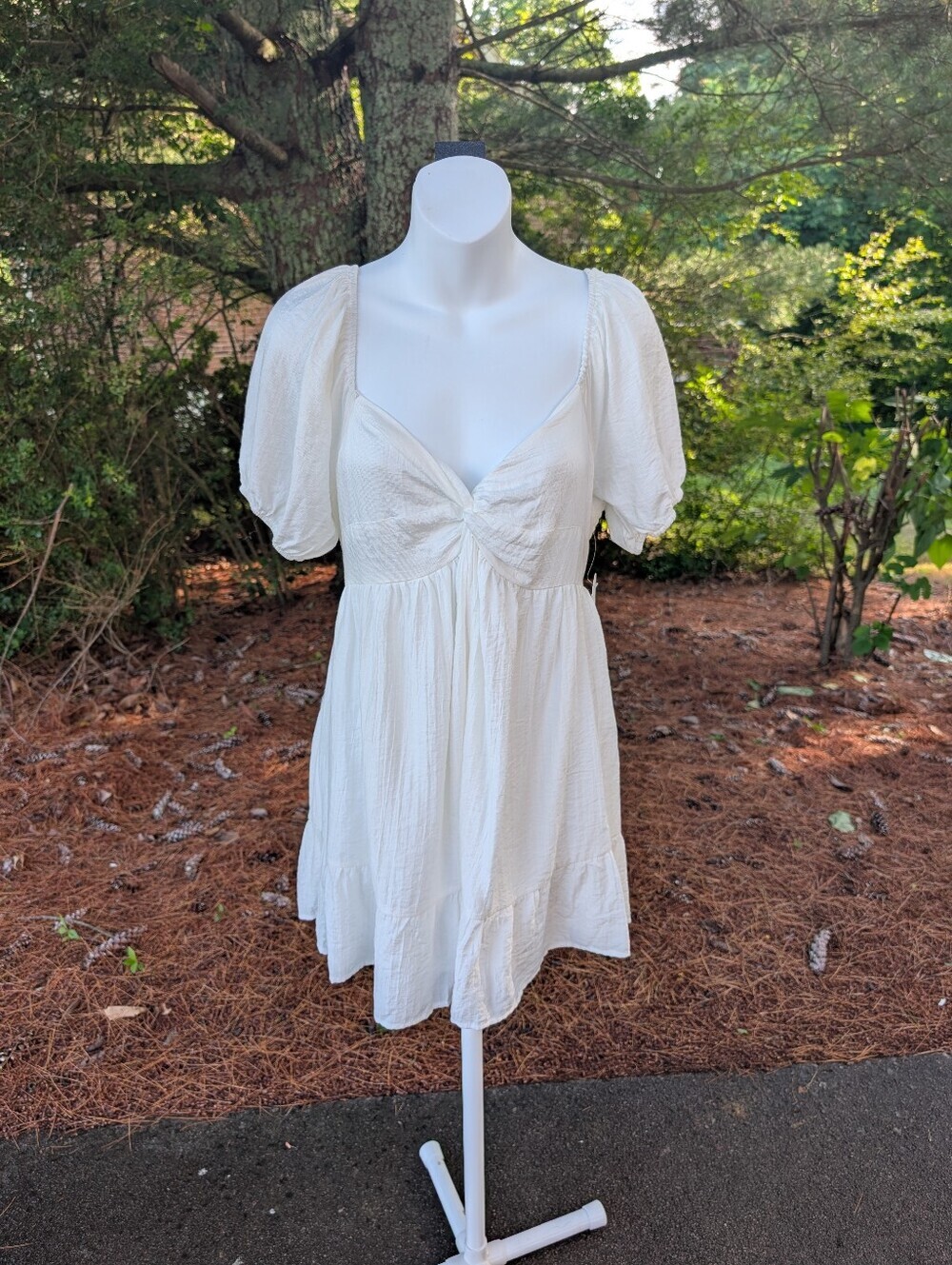 Altar'd State Womens White Key Hole Back Textured Babydoll Mini Dress XL NWT